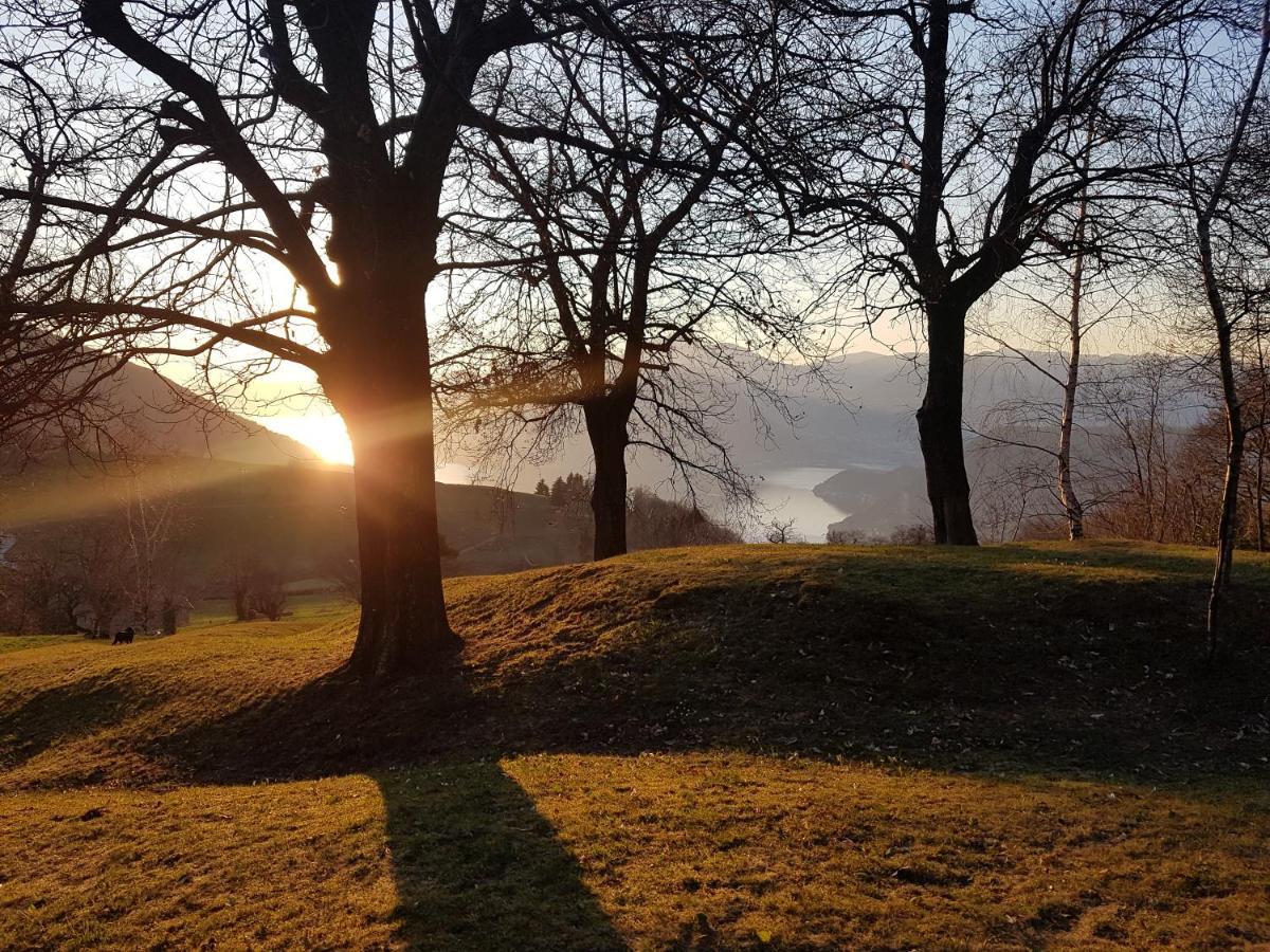 B&B Forsesiforseno Sulzano Exteriör bild